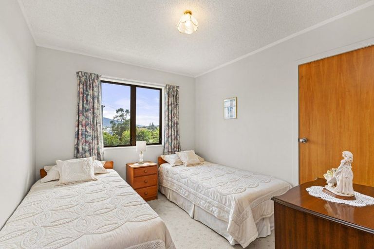 Photo of property in 1 Government Road, Raglan, 3225