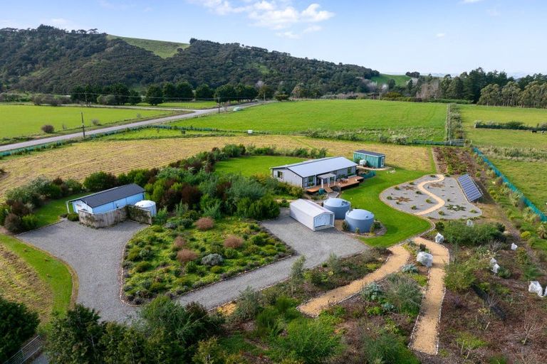 Photo of property in 460 Haringa Road, Carrington, Carterton, 5791