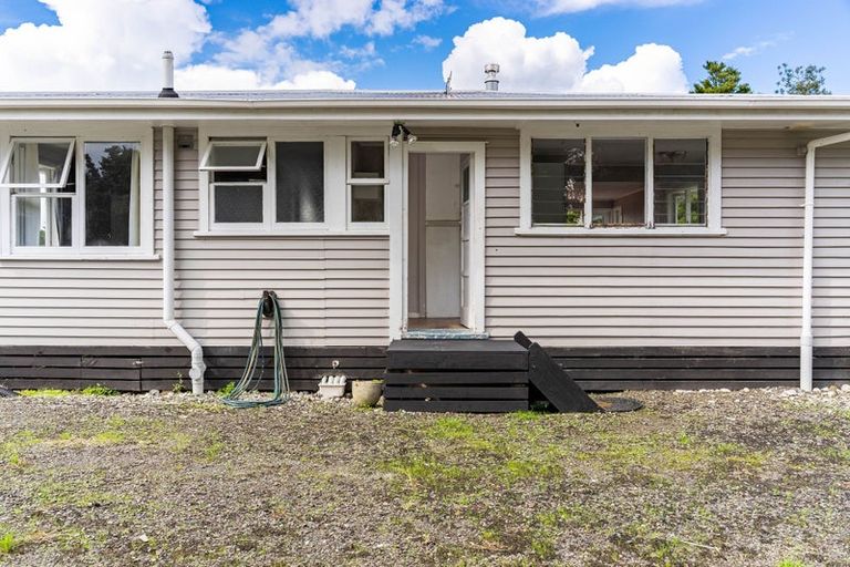 Photo of property in 308b Arapaoa Road, Tinopai, Matakohe, 0593