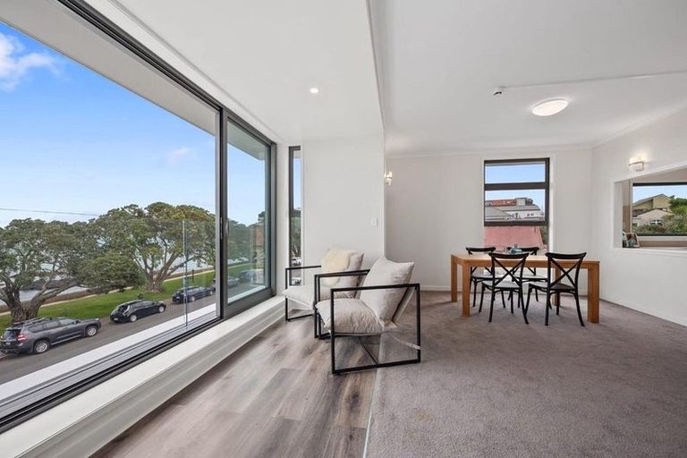 Photo of property in 3/18b King Edward Parade, Devonport, Auckland, 0624