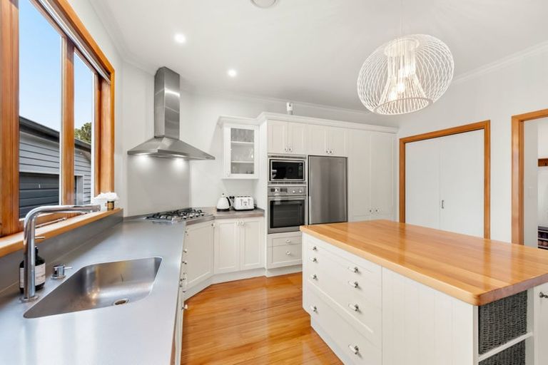 Photo of property in 11 Thornycroft Avenue, Epuni, Lower Hutt, 5011