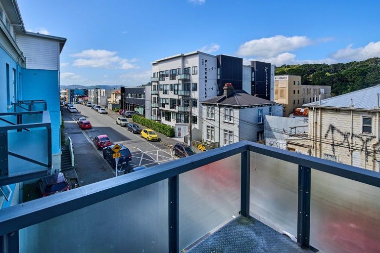 Photo of property in 11/30 Hanson Street, Mount Cook, Wellington, 6021