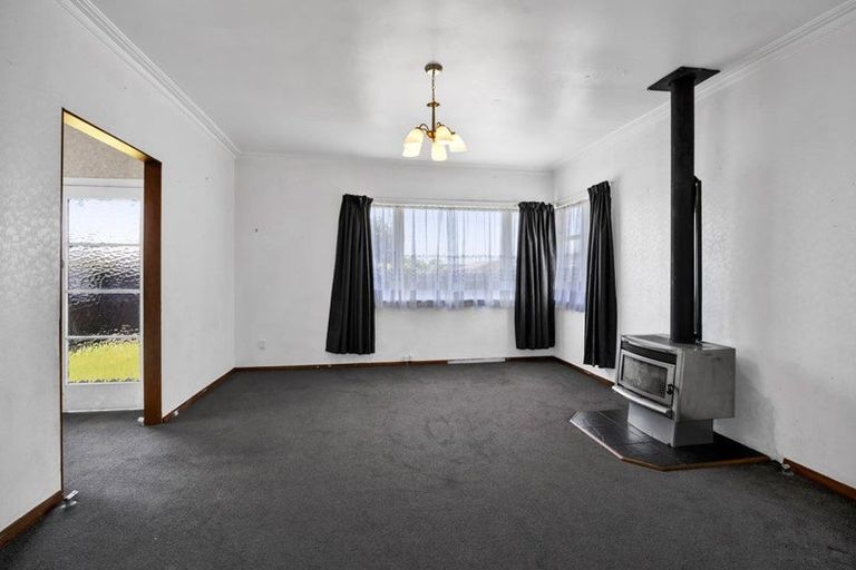 Photo of property in 20 Mclean Street, Hawera, 4610