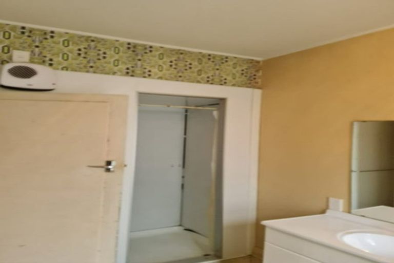 Photo of property in 70 Peverel Street, Riccarton, Christchurch, 8041