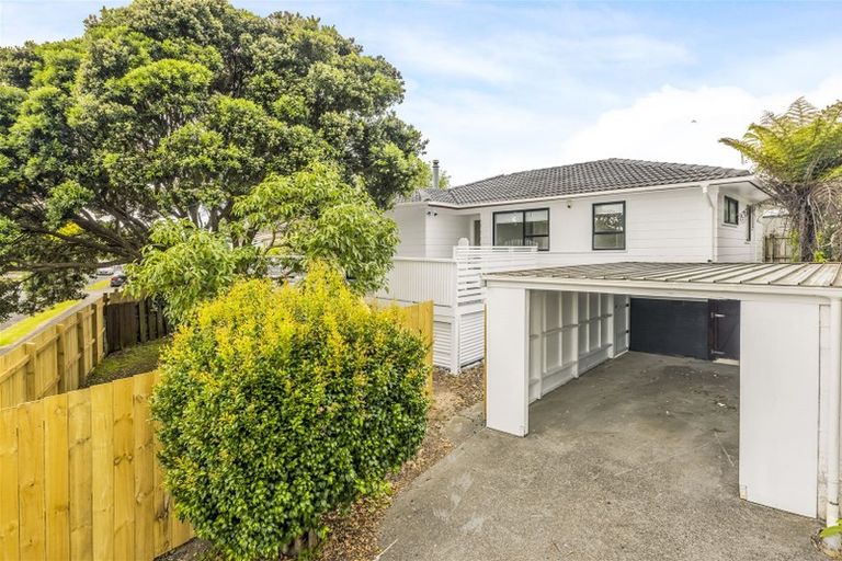 Photo of property in 2/1 Carter Place, Manurewa, Auckland, 2102