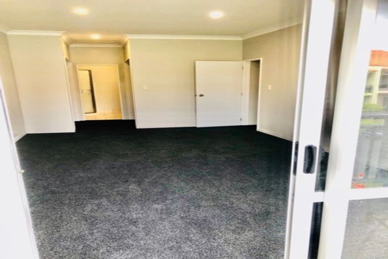 Photo of property in 5/44 Carlos Drive, Flat Bush, Auckland, 2016