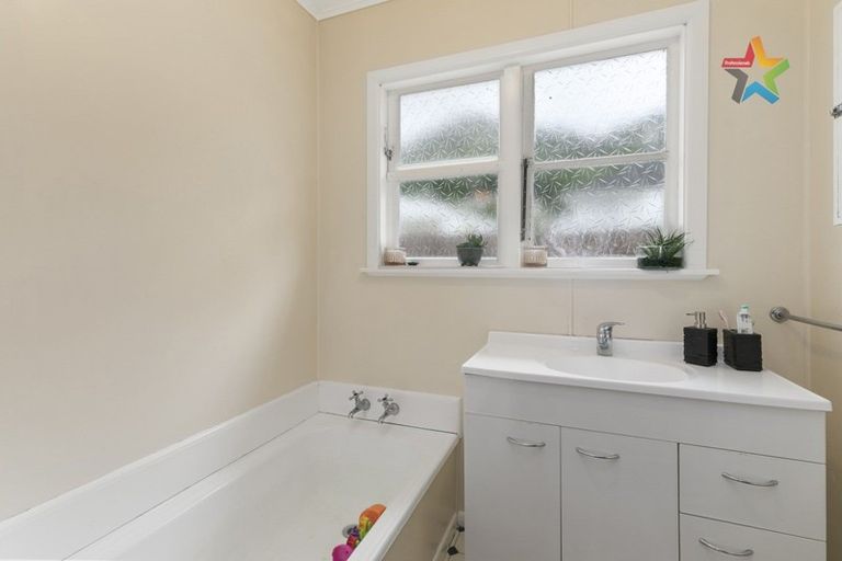 Photo of property in 21 Mckillop Street, Wainuiomata, Lower Hutt, 5014