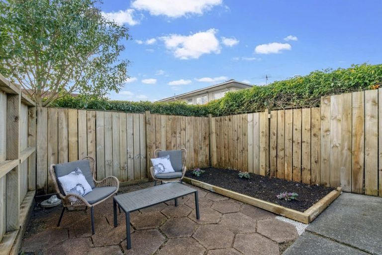 Photo of property in 1/22a Wolsley Avenue, Milford, Auckland, 0620