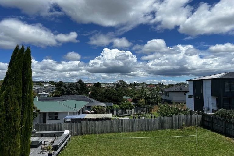 Photo of property in 7a Hinau Street, New Lynn, Auckland, 0600