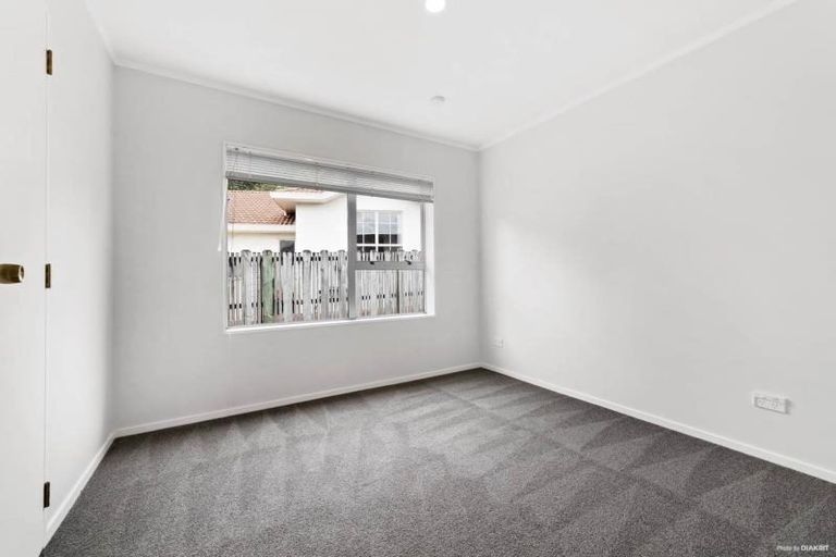 Photo of property in 11 Owl Court, Unsworth Heights, Auckland, 0632