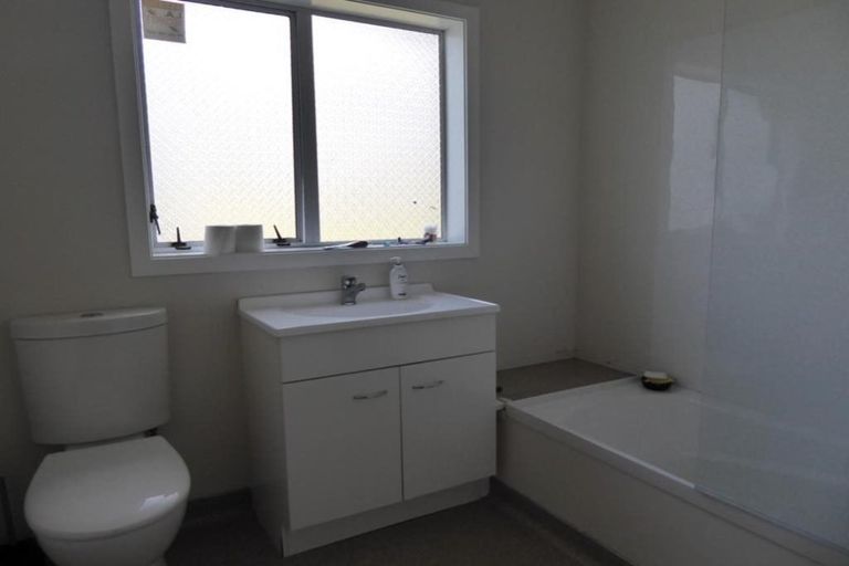 Photo of property in 142 Mazengarb Road, Paraparaumu, 5032