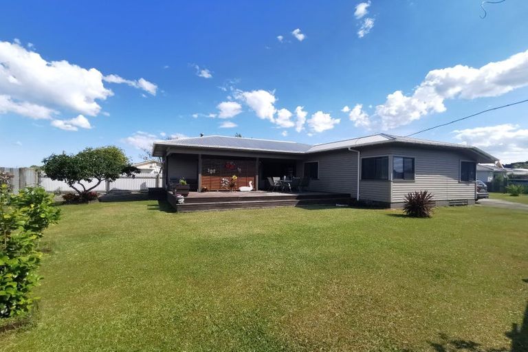 Photo of property in 1 Jellicoe Avenue, Wairoa, 4108