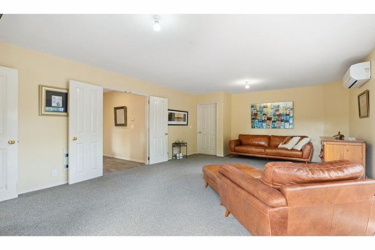 Photo of property in 3 Magnolia Lane, St Albans, Christchurch, 8052