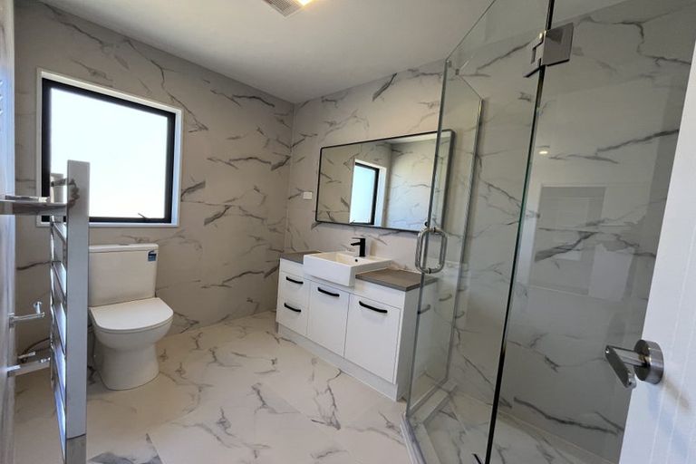 Photo of property in 10c Mantra Road, Massey, Auckland, 0614