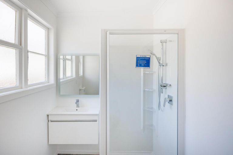 Photo of property in 73 Rangiora Avenue, Roslyn, Palmerston North, 4414