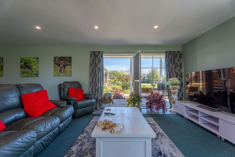 Photo of property in 2/442 Glasseys Road, Southbridge, 7682