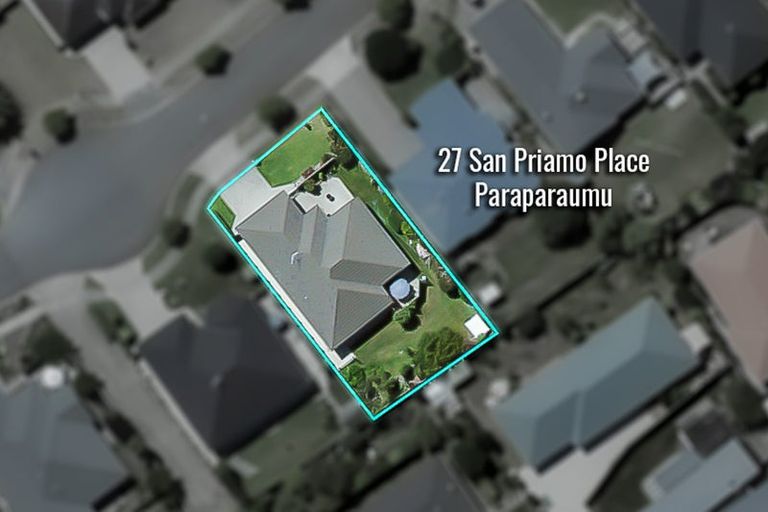 Photo of property in 27 San Priamo Place, Paraparaumu Beach, Paraparaumu, 5032