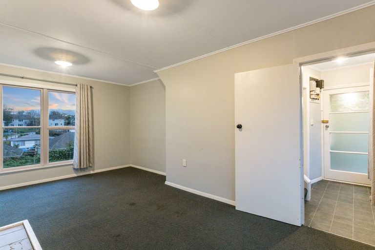 Photo of property in 78-80 Hereford Street, Cannons Creek, Porirua, 5024