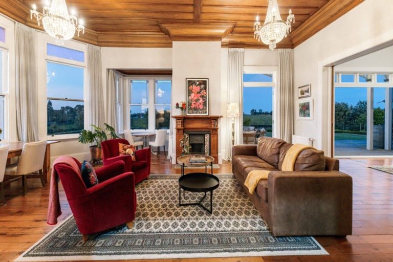 Photo of property in 111 Wharf Road, Clarks Beach, Pukekohe, 2679