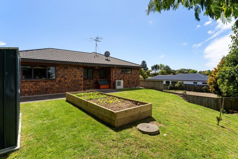 Photo of property in 7 Lambert Way, Paraparaumu, 5032