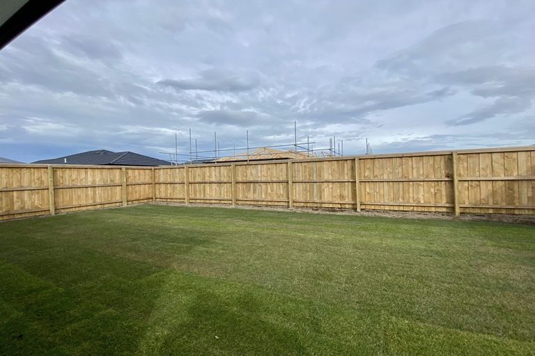 Photo of property in 14 Palmer Avenue, Glen Eden, Auckland, 0602