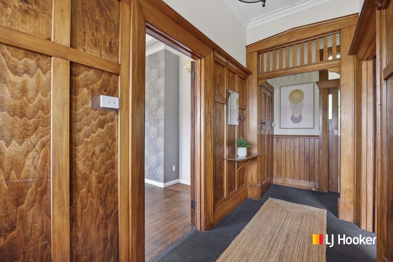 Photo of property in 32 Adderley Terrace, Ravensbourne, Dunedin, 9022