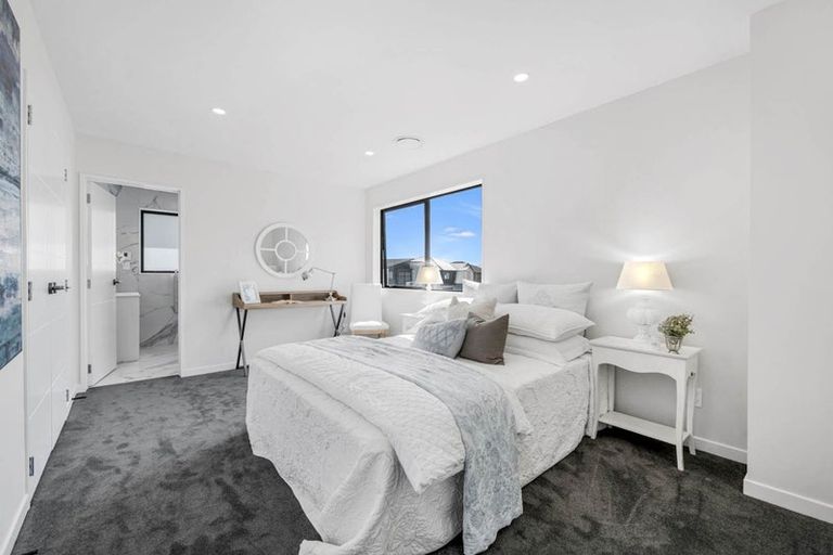 Photo of property in 15 Drumaness Road, Flat Bush, Auckland, 2019