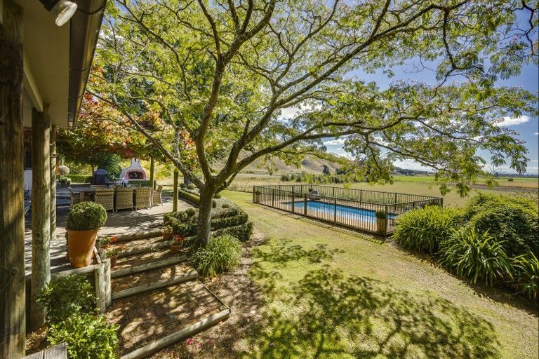 Photo of property in 932 Middle Road, Poukawa, 4172