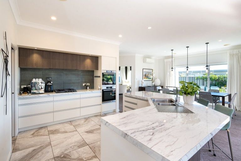Photo of property in 29 Whakatomo Place, Havelock North, 4130