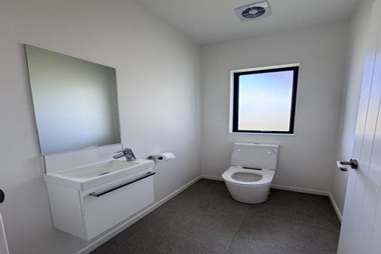 Photo of property in 88 Arran Drive, Orewa, 0931