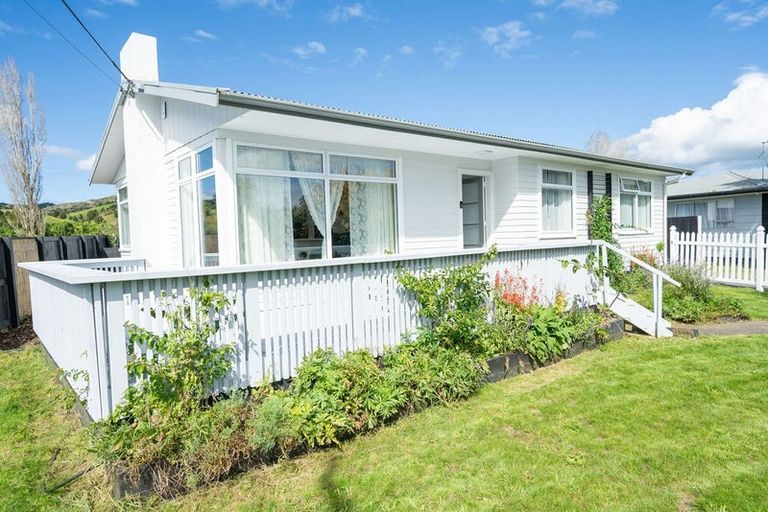 Photo of property in 26 Valley Road, Hikurangi, 0114