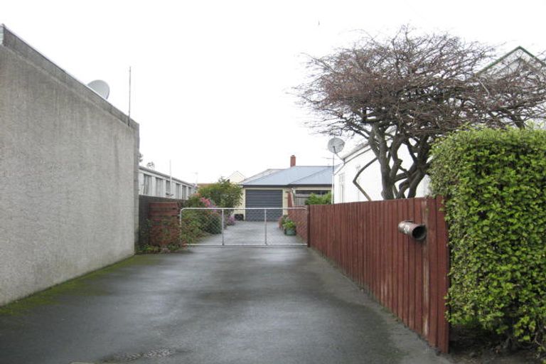 Photo of property in 37 Melbourne Street, South Dunedin, Dunedin, 9012