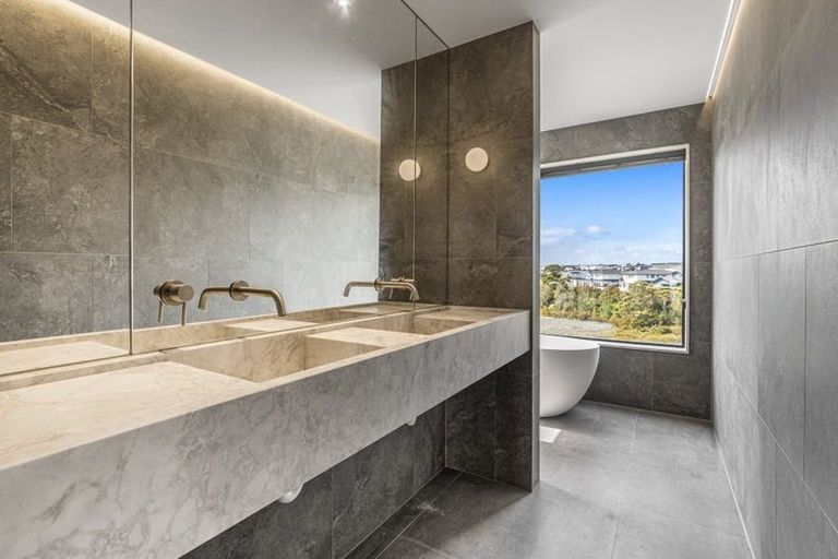 Photo of property in 47 Bristol Freighter Road, Hobsonville, 0616