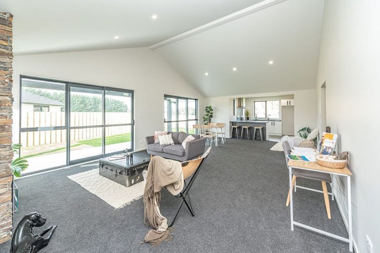 Photo of property in 30 Oldfield Lane, Marton, 4710