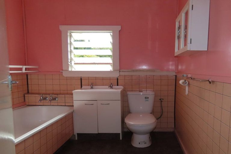 Photo of property in 35-37 Main Street, Reefton, 7830