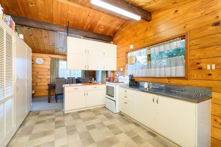Photo of property in 9 Alma Place, Milson, Palmerston North, 4414