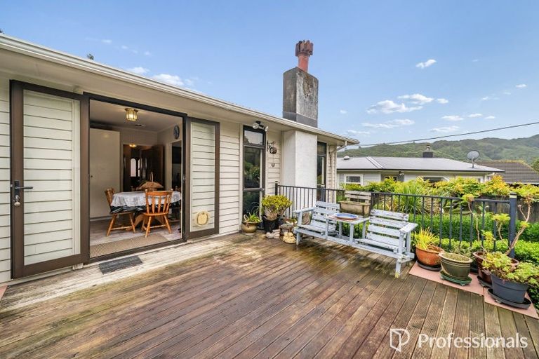 Photo of property in 13 Sunny Grove, Wainuiomata, Lower Hutt, 5014
