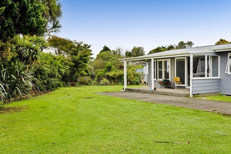 Photo of property in 2 Wood Street, Kakaramea, Patea, 4598