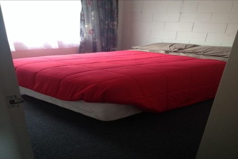 Photo of property in 2/222 The Esplanade, Island Bay, Wellington, 6023