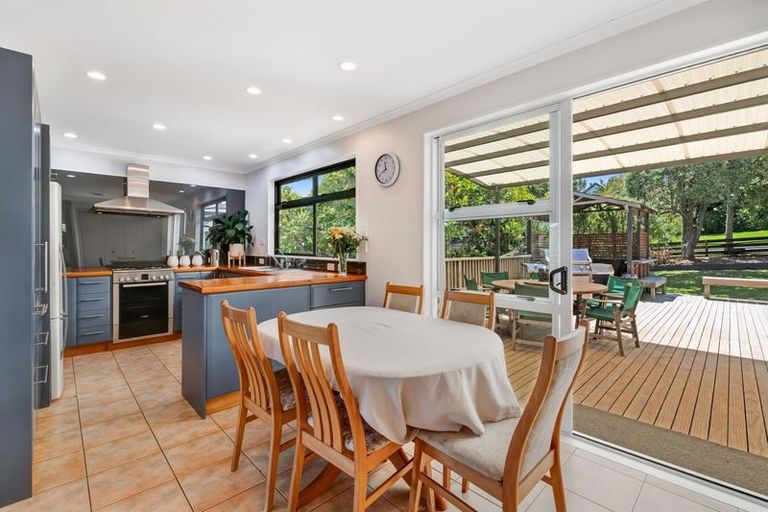 Photo of property in 28 Gilshennan Valley, Red Beach, 0932