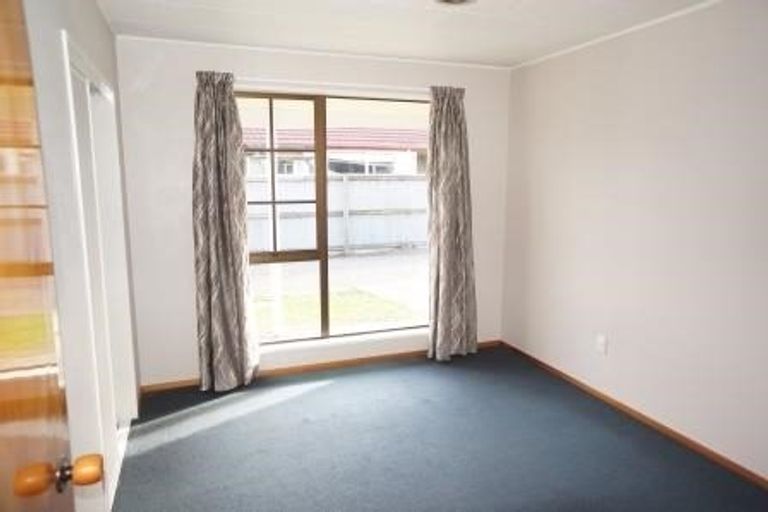 Photo of property in 72 Newnham Street, Rangiora, 7400