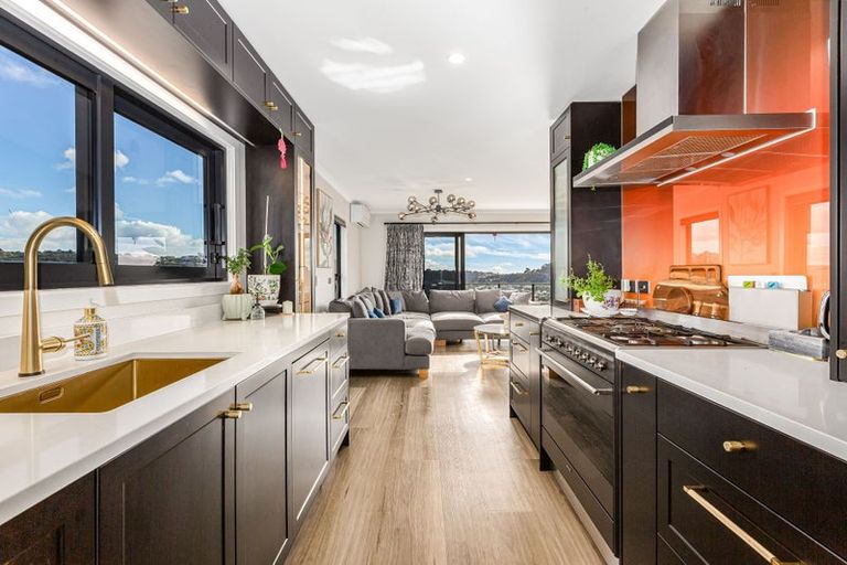 Photo of property in 9 Trysail Place, Whitby, Porirua, 5024