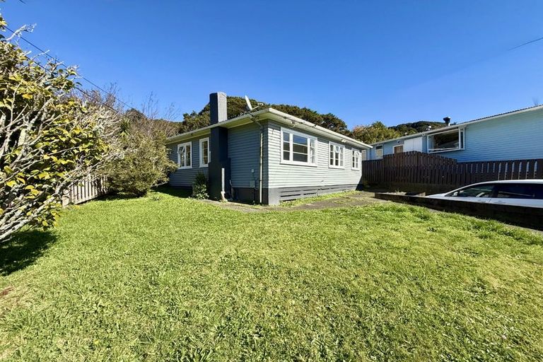 Photo of property in 17 Karaka Street, Wainuiomata, Lower Hutt, 5014