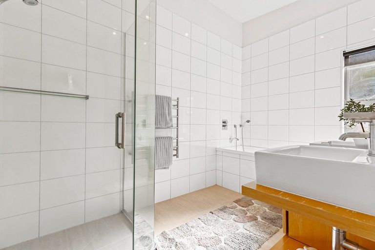 Photo of property in 17 Javelin Close, Gulf Harbour, Whangaparaoa, 0930