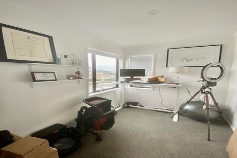 Photo of property in 2/42 Nugget Avenue, Hobsonville, Auckland, 0616