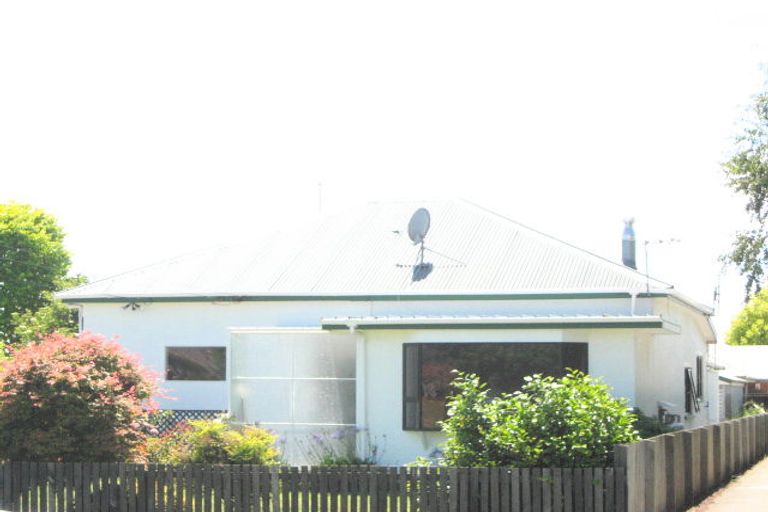 Photo of property in 1/20a Selwyn Street, Somerfield, Christchurch, 8024