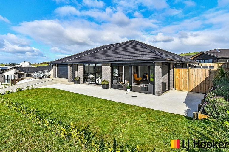 Photo of property in 40 Peacock Place, Pokeno, 2402