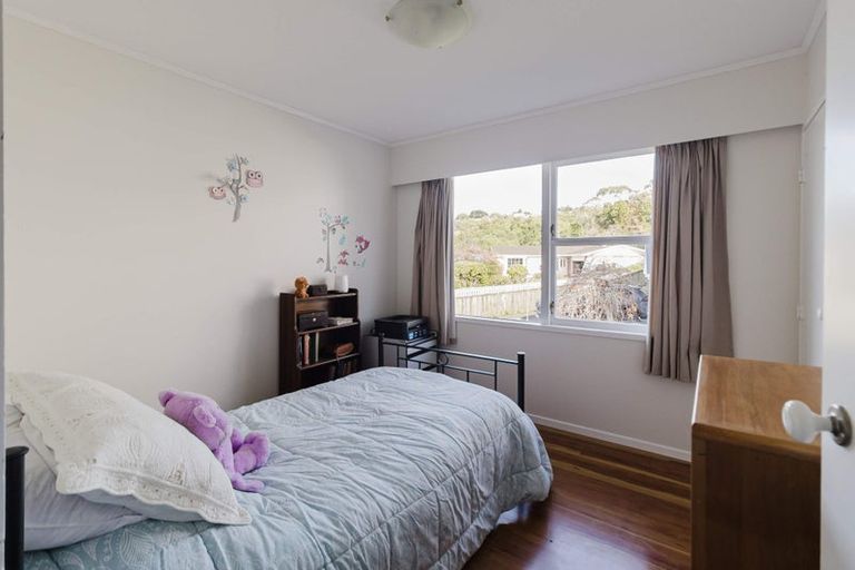 Photo of property in 28 Caesars Place, Churton Park, Wellington, 6037