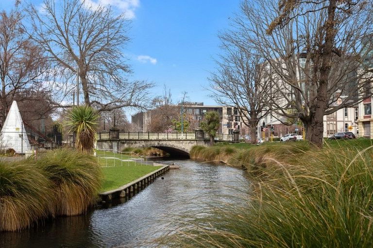 Photo of property in Regent Courts, 12/75 Gloucester Street, Christchurch Central, Christchurch, 8013