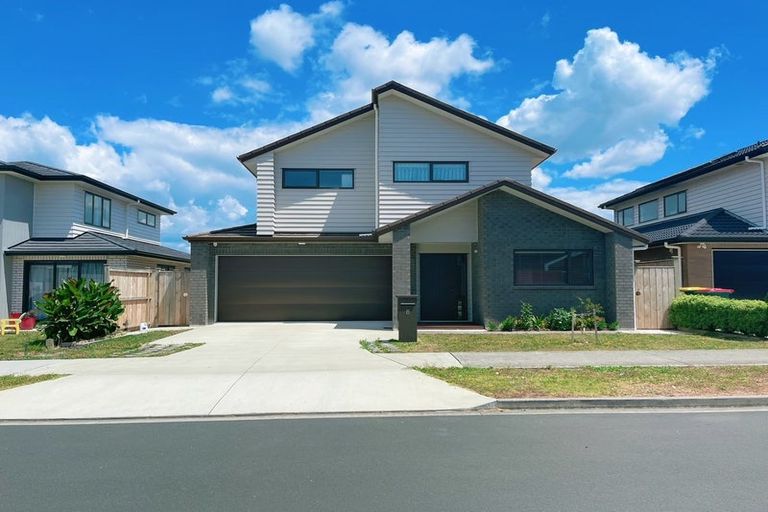 Photo of property in 6 Kira Road, Flat Bush, Auckland, 2016